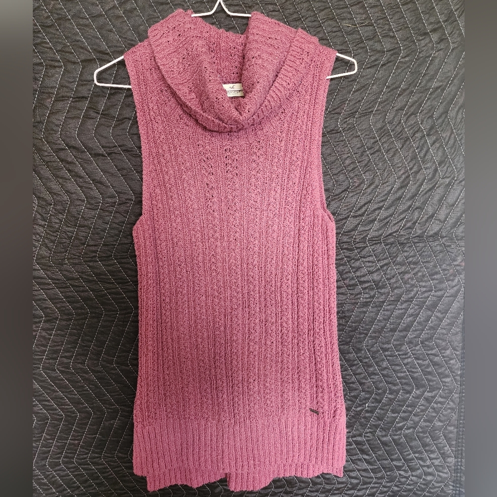 Hollister Knit Sleeveless Sweater